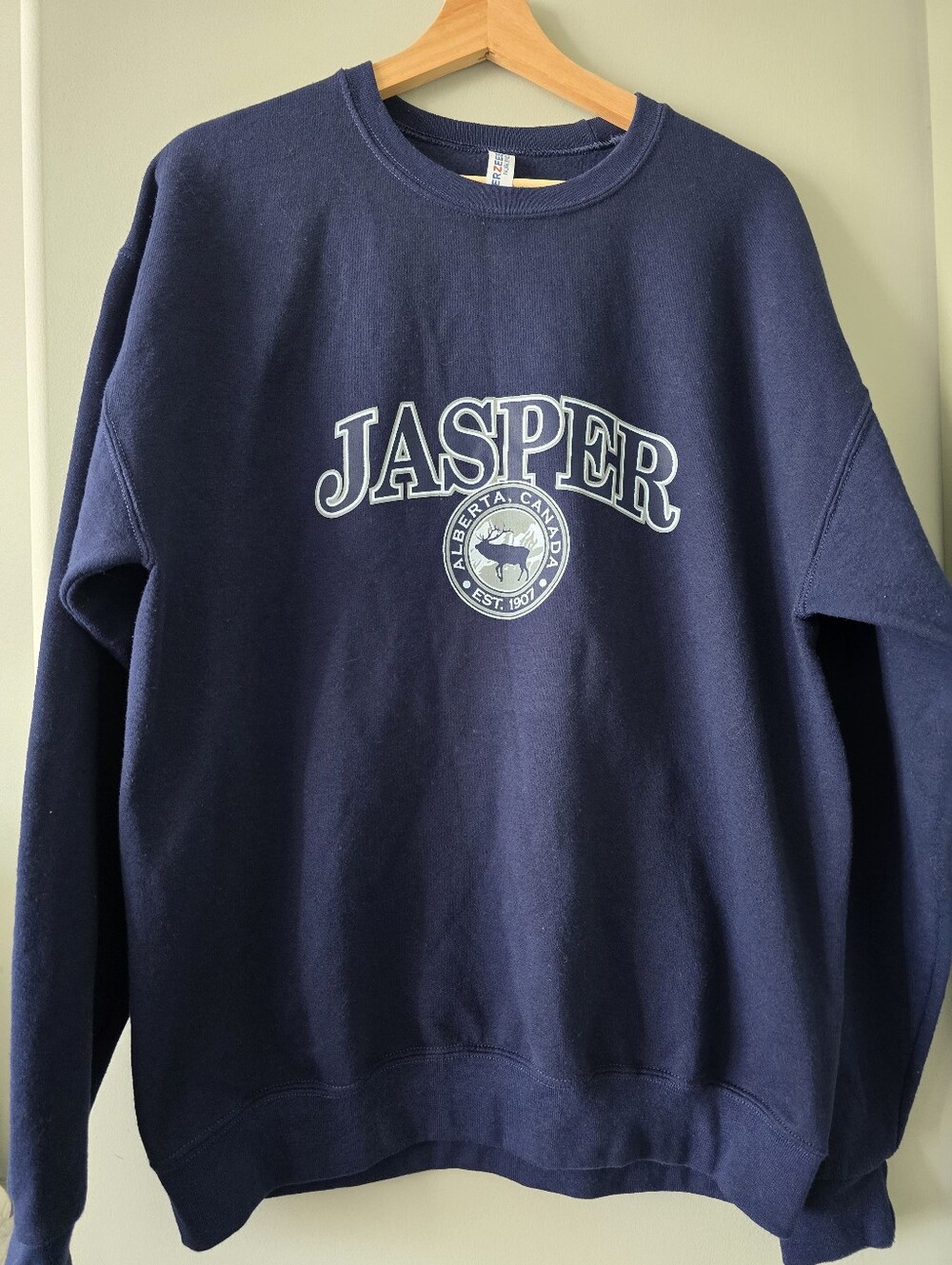 Jasper Alberta Navy Crewneck Sweatshirt Size Large
